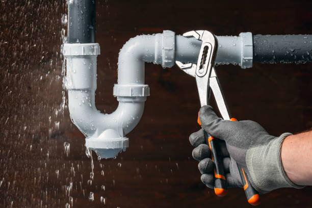 Professional Leak Detection technician working in North Reading, MA